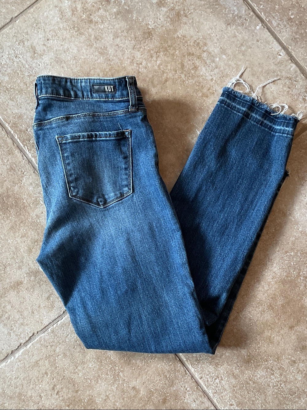 Kut from the Kloth Indigo Raw Hem Cropped Jeans
